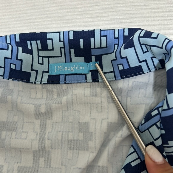 J.cMLAUGLIN GEOMETRIC BLOUSE WOMEN STRETCHY ELBOW SLEEVE BLUE Sz LARGE - Picture 10 of 12